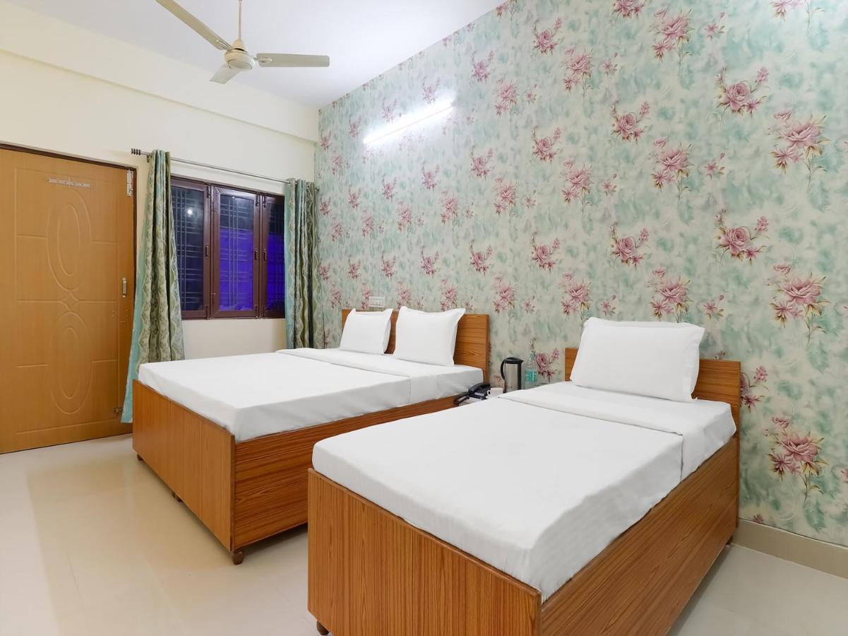 Oyo 84661 Lakshmi Home Stay Jhājra מראה חיצוני תמונה