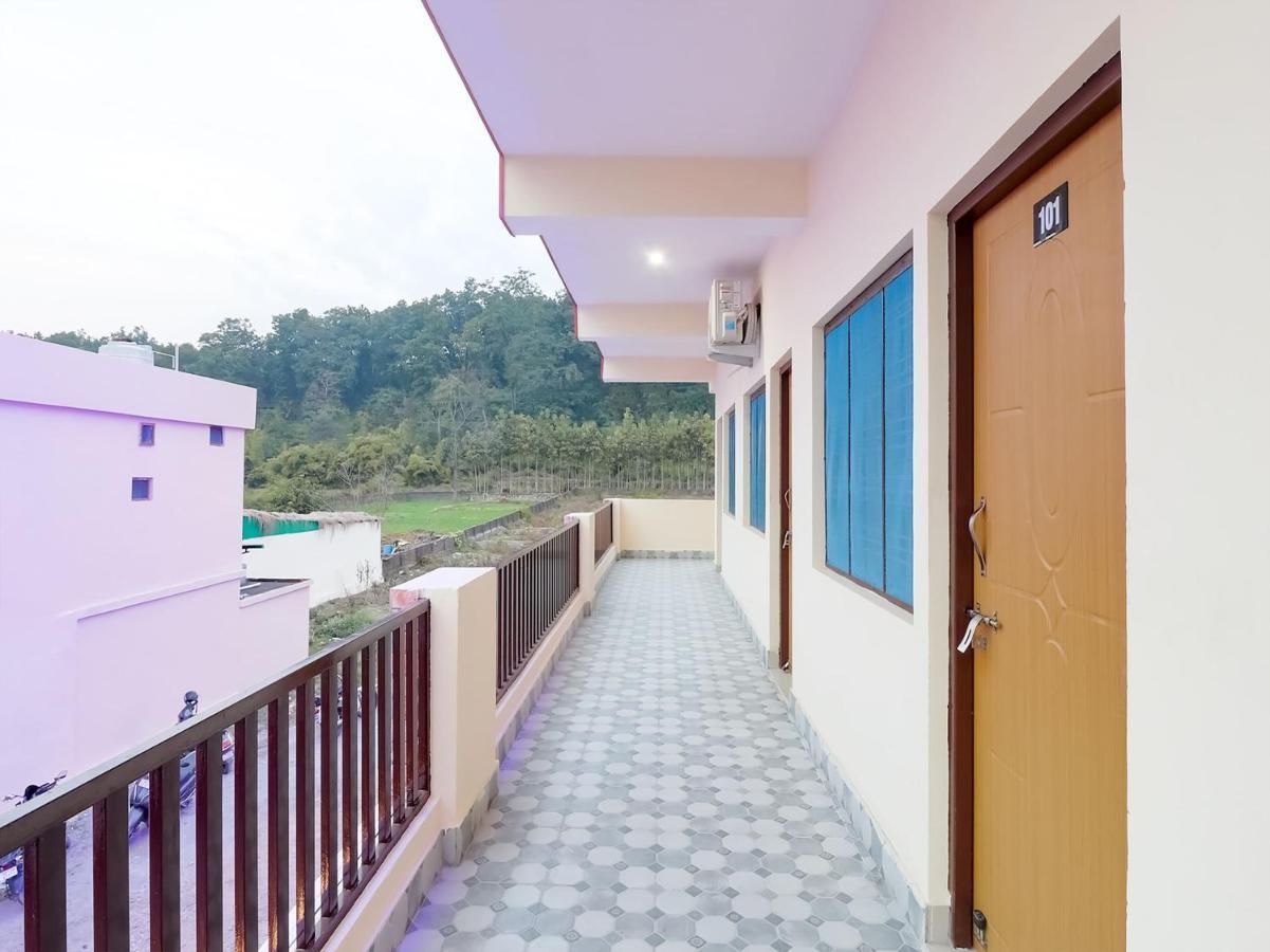 Oyo 84661 Lakshmi Home Stay Jhājra מראה חיצוני תמונה