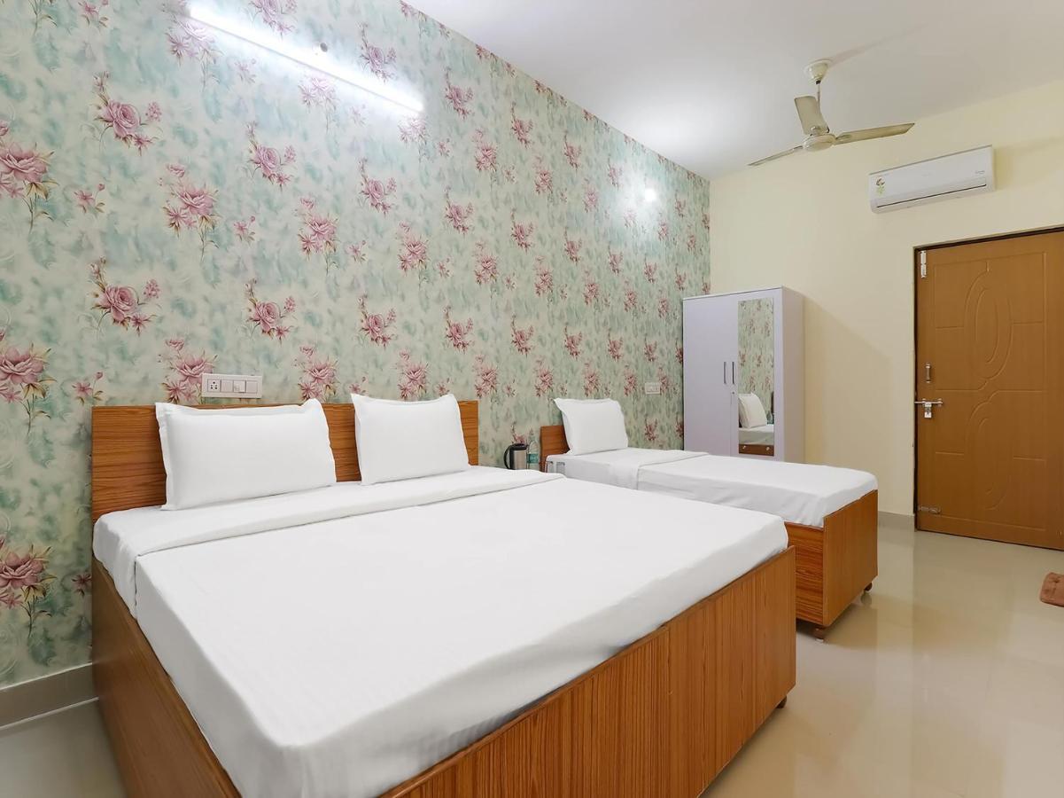Oyo 84661 Lakshmi Home Stay Jhājra מראה חיצוני תמונה